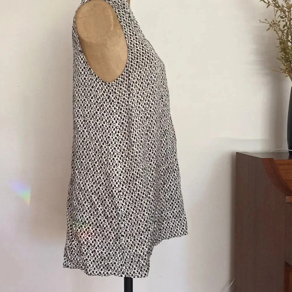 Lafayette 148 tank blouse sz L 100% silk great condition - Picture 2 of 6